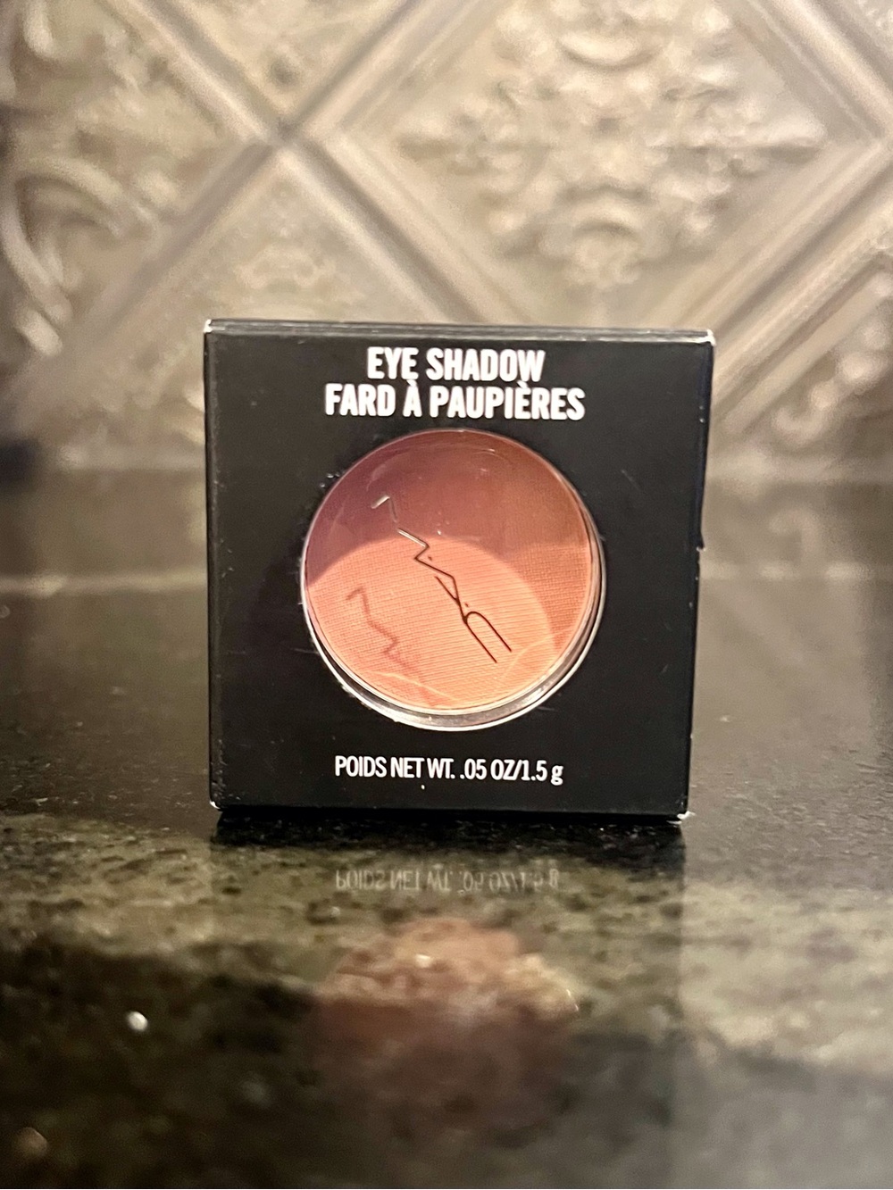MAC Cosmetics Single Eyeshadow - Shell Peach- satin eyeshadow